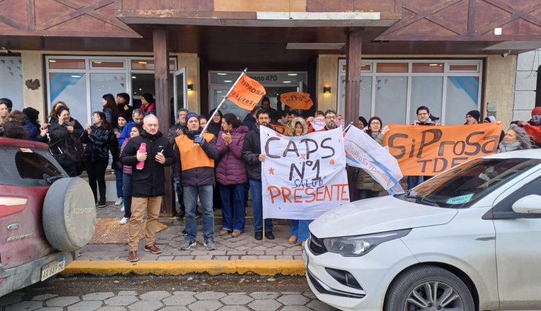 Profesionales advierten que endurecerán las medidas si sigue el silencio del gobierno