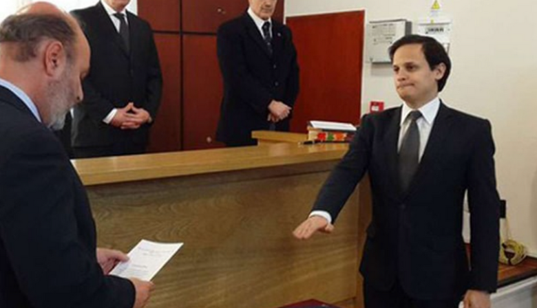 ESCANDALO: Fotos y cd's con evidencia del caso Leonelli desaparecieron en el envío judicial