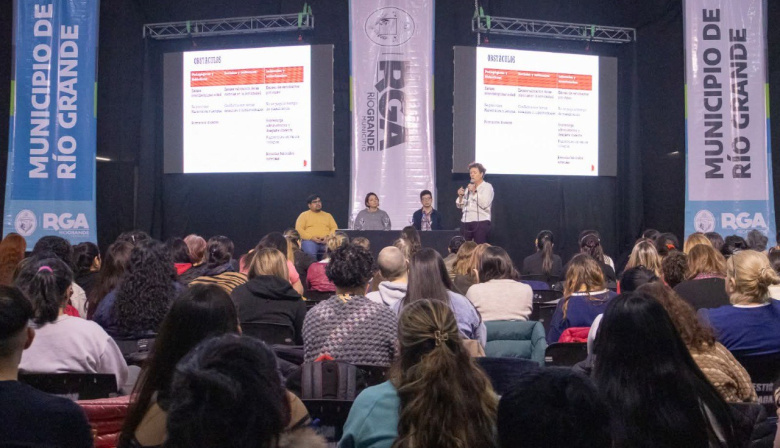 1ª EDICIÓN DEL CONGRESO MUNICIPAL DE MEJORAR E INNOVACIÓN PEDAGÓGICA: RÍO GRANDE SIEMBRA PRECEDENTES EN LA EDUCACIÓN