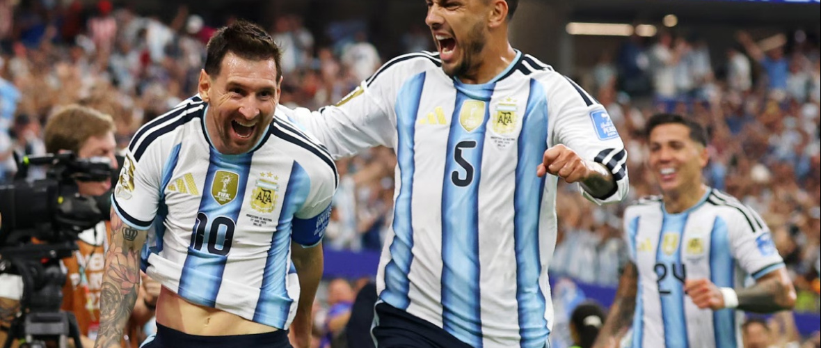 Argentina aseguró el primer puesto del Grupo J y ya espera rival para los 16avos de final