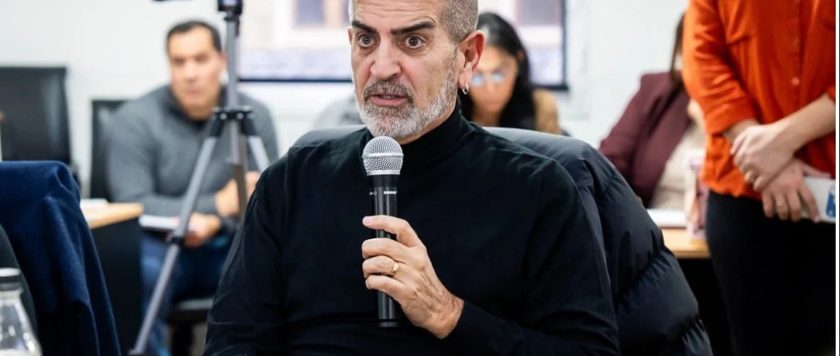 Pablo López Silva llevó tranquilidad a las familias y aseguró que las escuelas estarán en condiciones para el regreso a clases