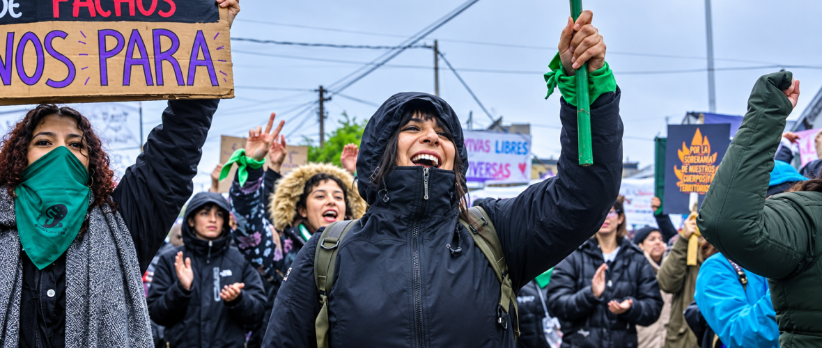 “Traé tu bronca, tu bandera y tu cartel”: convocan a la Marcha de la Bronca
