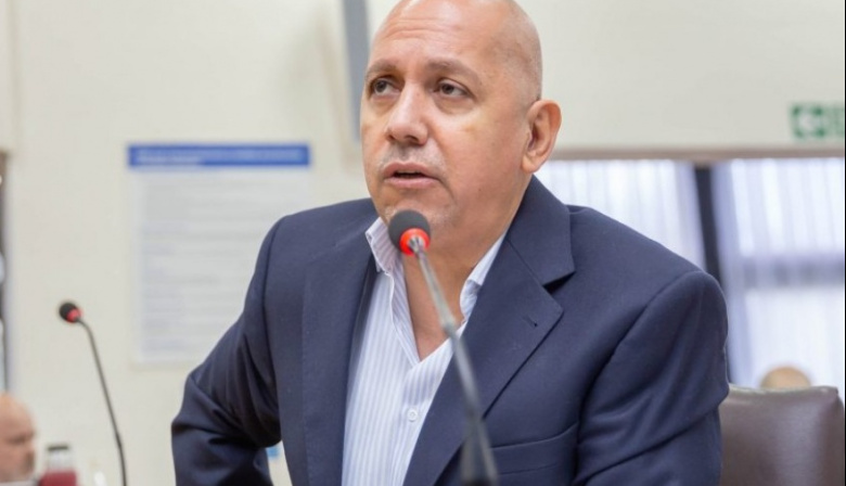 “De nada servirá fortalecer la obra social, si a la vez no fortalecemos los hospitales públicos”