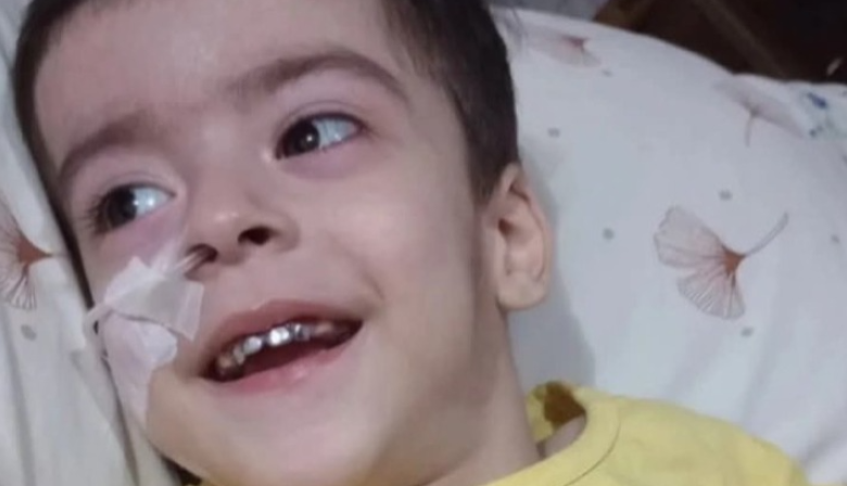 Una esperanza para Jairo: necesita viajar a México para un tratamiento que cuesta 35 mil dólares