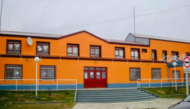 Tres menores fueron demorados tras ingresar al Colegio Haspen y sustraer notebooks