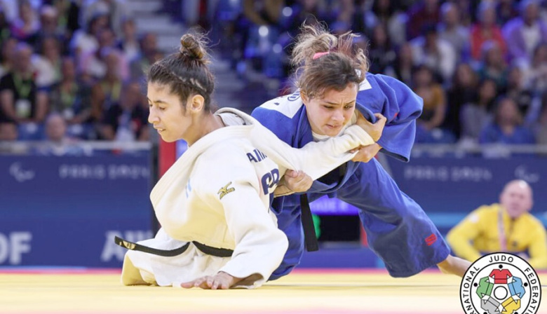 Ledesma lucha en el Mundial