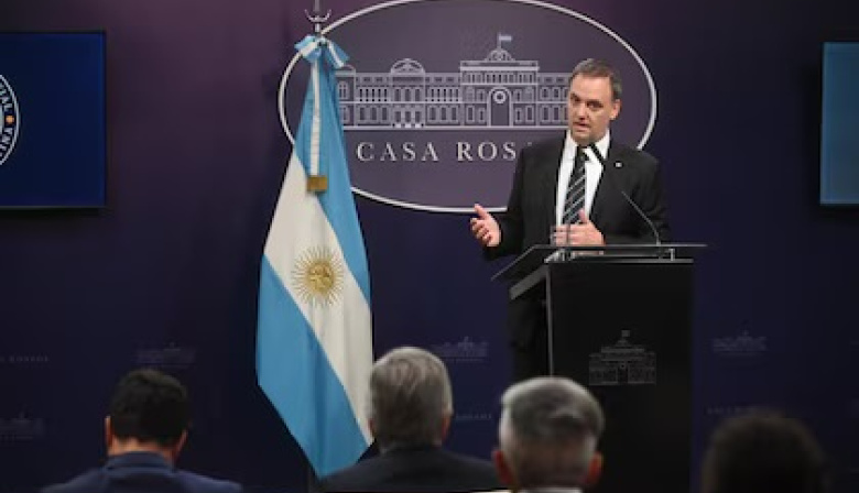 Tras la baja de aranceles, el Gobierno planea también poner en discusión el régimen especial de Tierra del Fuego