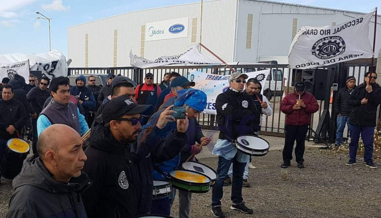 Carrier rompe la paz social y desconoce el acuerdo firmado en Buenos Aires
