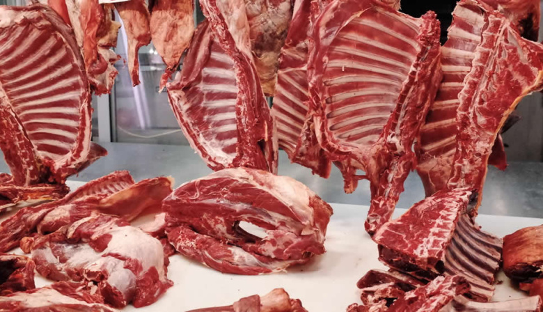 Tras 22 años, autorizaron el ingreso de carne con hueso a la Patagonia desde otras zonas del país