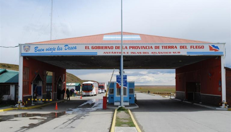 Argentina impone seguro médico obligatorio