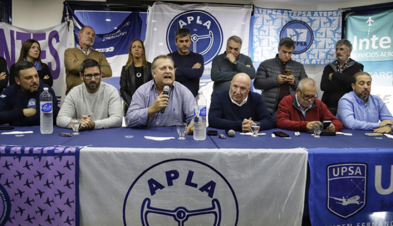 Los pilotos van al paro por 24 horas