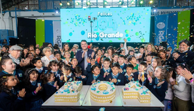 El municipio celebró junto a vecinos y vecinas los 104 años de Rio Grande