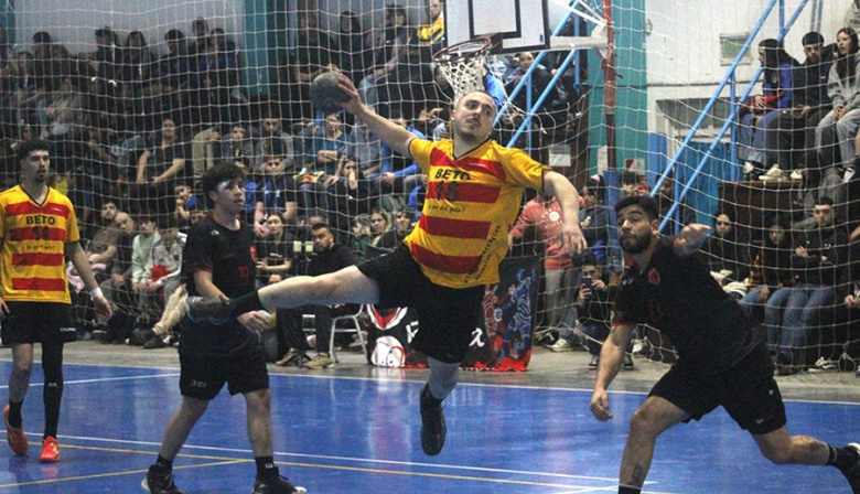 Gritaron campeón: Real Madrid y Juan Bautista Rocha se consagraron en el II Torneo Patagónico de Handball “88° Aniversario del Club San Martín”
