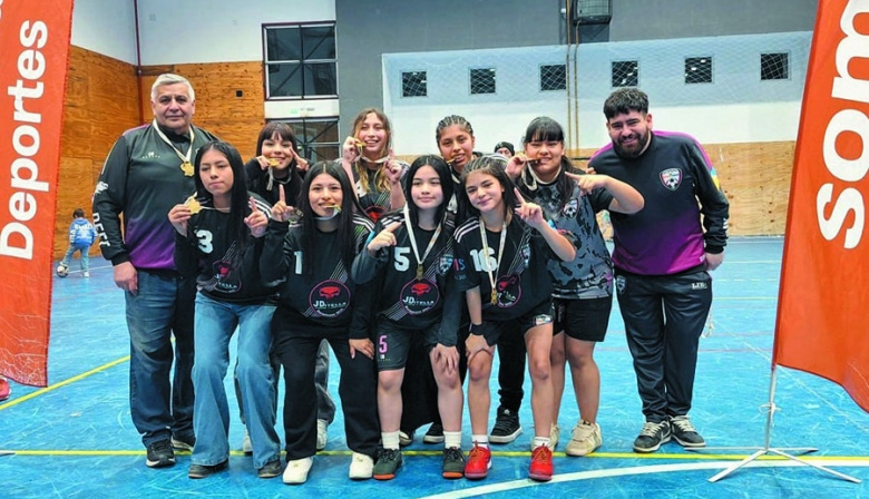 Luz y Fuerza, y Defensores del Sur gritaron campeón