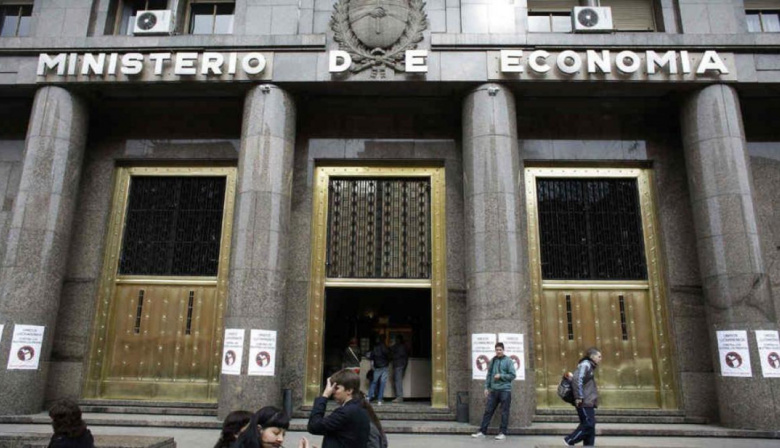 El Gobierno anunció que va a intervenir en el mercado cambiario