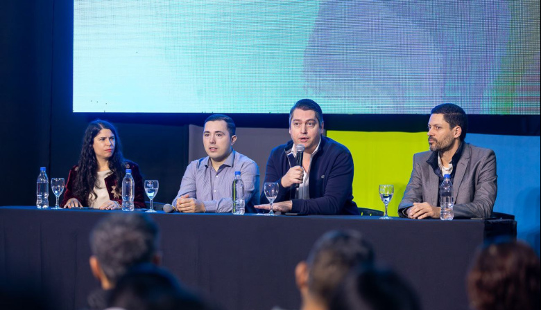 ”LA SOBERANIA ES CON EDUCACIÓN Y EL FUTURO CON INNOVACIÓN”