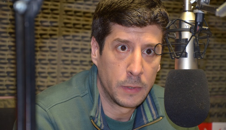 Garramuño: "Decile a Melella que no hay clases. Y vos deja de boludear y gritar que la ciudad la hiciste mierda. Cínico”.