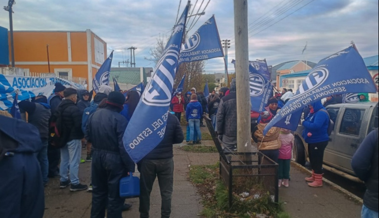 ATE: “¡Basta de salarios de hambre, queremos vivir mejor!”