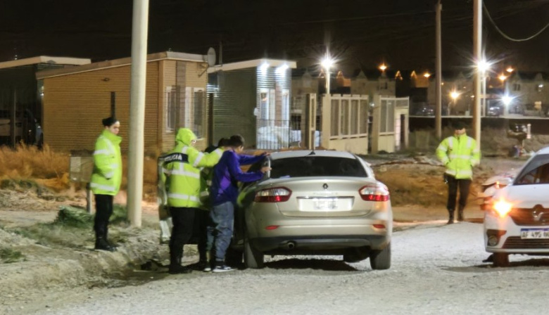 Intentó robar un calefactor y fue detenido tras chocar en la huida