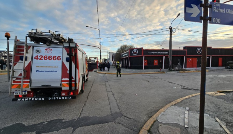 Incendio intencional provocó la evacuación inmediata del local nocturno ‘Tu Lugar’