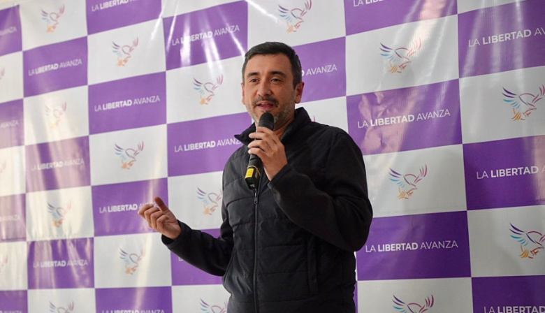 “La mitad de Ushuaia nos acompañó, la responsabilidad ahora es enorme”, afirmó Agustín Coto tras el triunfo libertario
