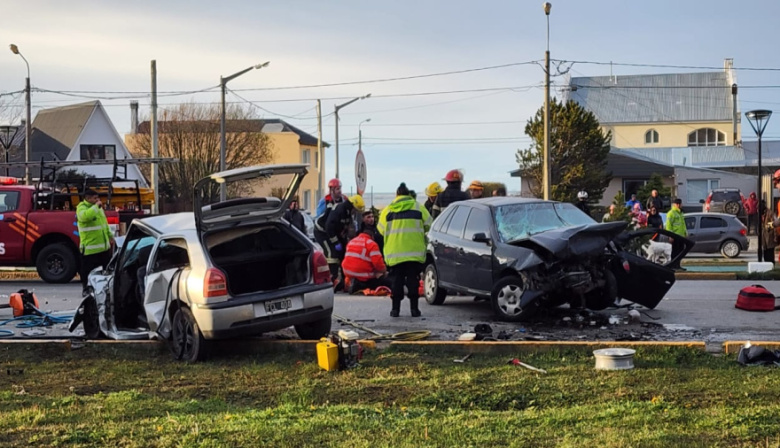 Pintarán estrellas amarillas en memoria de Karina Cabrera y Jonathan Araujo