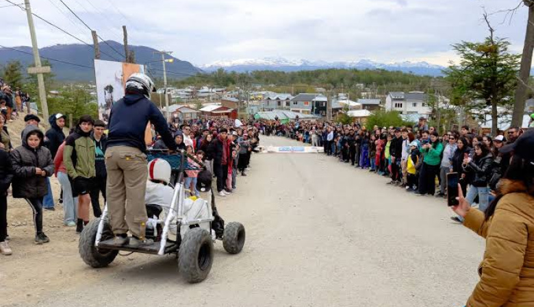 Se prepara la cuarta edición de “Autos Locos” en Tolhuin