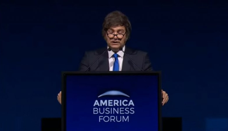 Milei avisó que sostendrá las bandas cambiarias pero la presión para levantar el cepo a las empresas irá en aumento