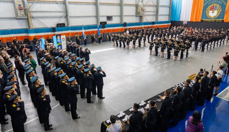 “SER POLICÍA ES MÁS QUE UN TRABAJO, ES UNA VOCACIÓN DE SERVICIO POR LOS DEMÁS”