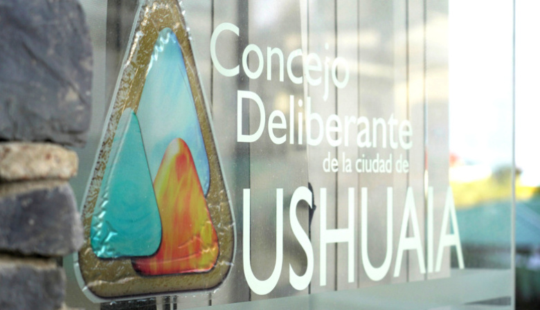 Autorizan al Ejecutivo municipal de Ushuaia a reorganizar y achicar la estructura del Gabinete