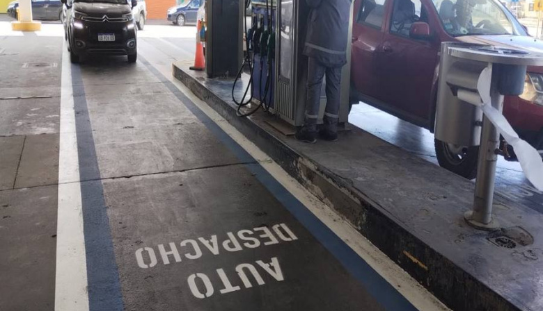 Nuevo sistema de carga: YPF implementará auto despacho en Río Grande