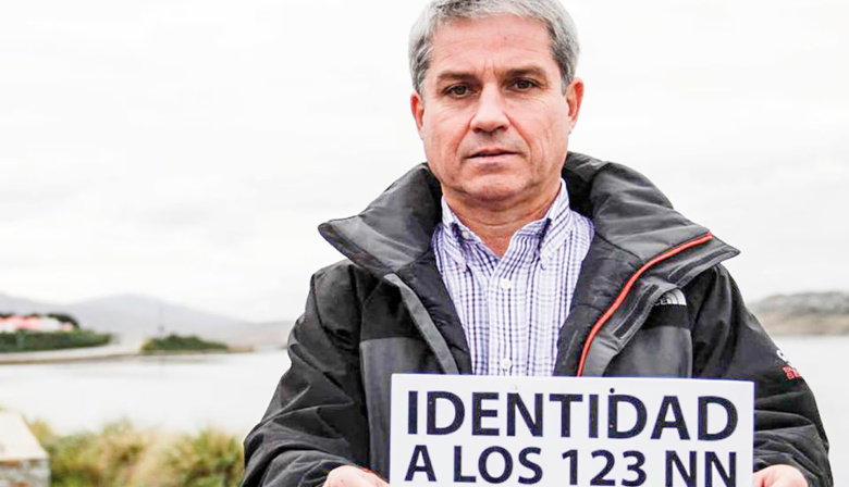 “Loco o no, trabaja para el Foreign Office”