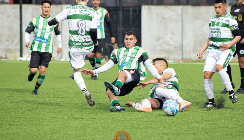 Camioneros empató con Boxing y dejó la serie abierta