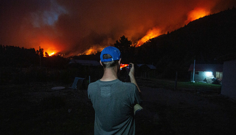 Incendio sin tregua en Chubut: más de 50 mil hectáreas arrasadas y un operativo extremo para frenar el fuego
