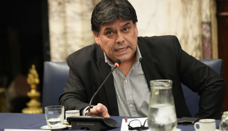 Araujo: “Todos los cañones del Gobierno nacional están apuntados a Tierra del Fuego”