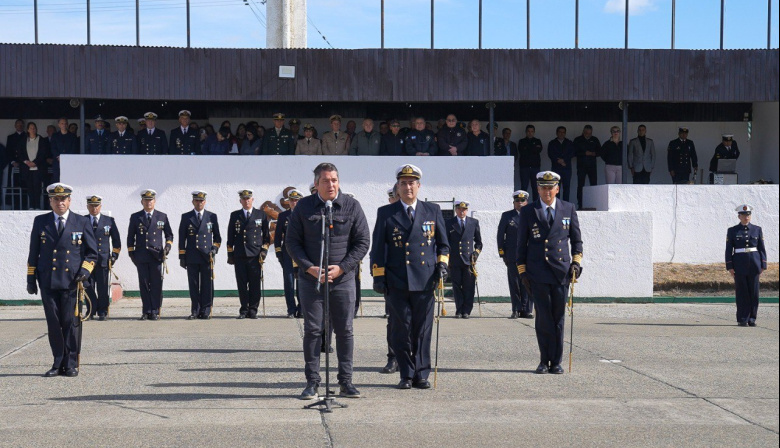 El intendente acompañó el cambio de mando de la brigada de infantería de Marina Austral en Rio Grande
