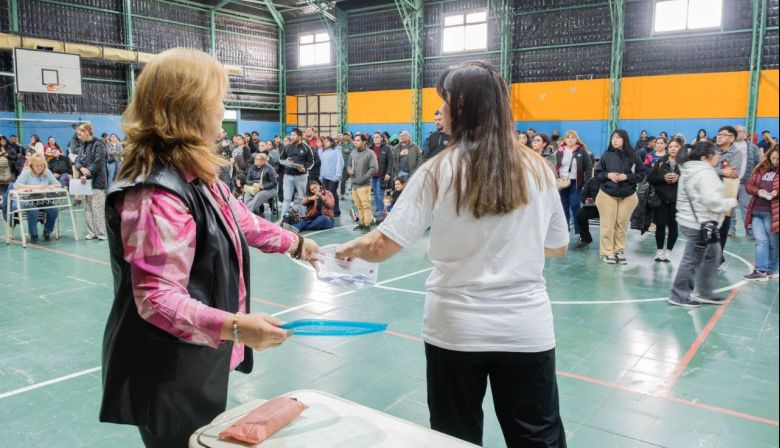 El ministerio de educación informa la asignación de vacantes y el inicio de trámites de pase para secundaria