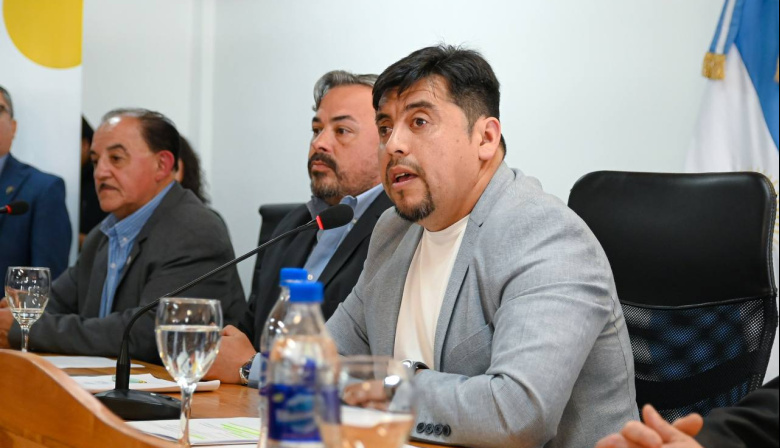 Ordenar para crecer: el intendente de Tolhuin Daniel Harrington abrió las sesiones ordinarias 2026