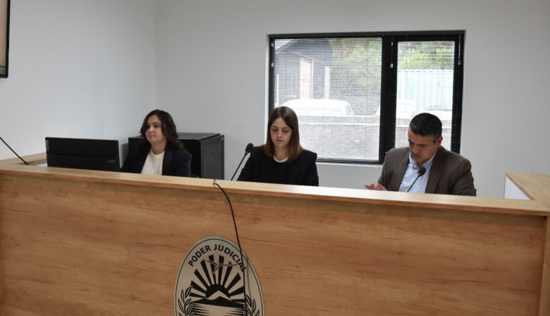 El Juzgado Correccional revocó una multa municipal y dictó la primera sentencia mediante audiencias orales