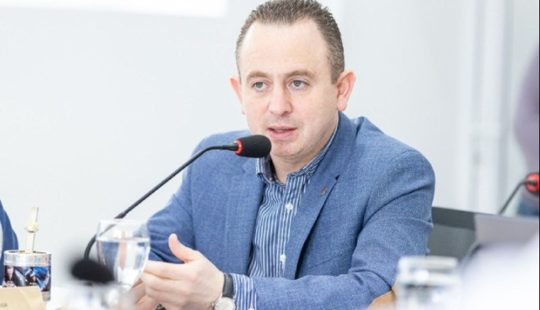 Díaz: “Las paritarias seguirán abiertas durante todo el año”