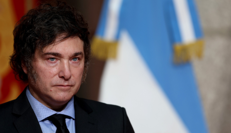 Javier Milei: “Usted no puede pretender que haya sectores que no desaparezcan”