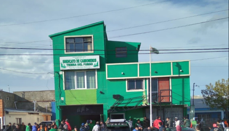 Falleció el trabajador que sufrió una caída desde el techo de un sindicato