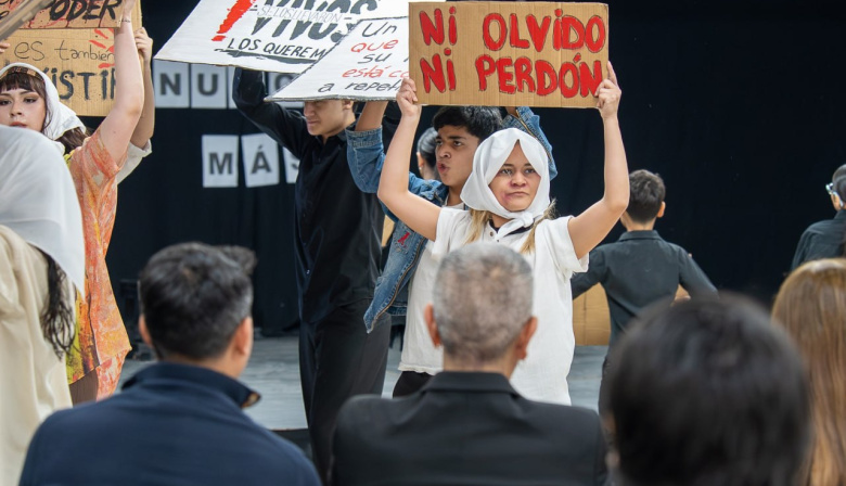 La provincia conmemoró el día de la memoria, por la verdad y la justicia con un acto oficial en el centro cultural yaganes