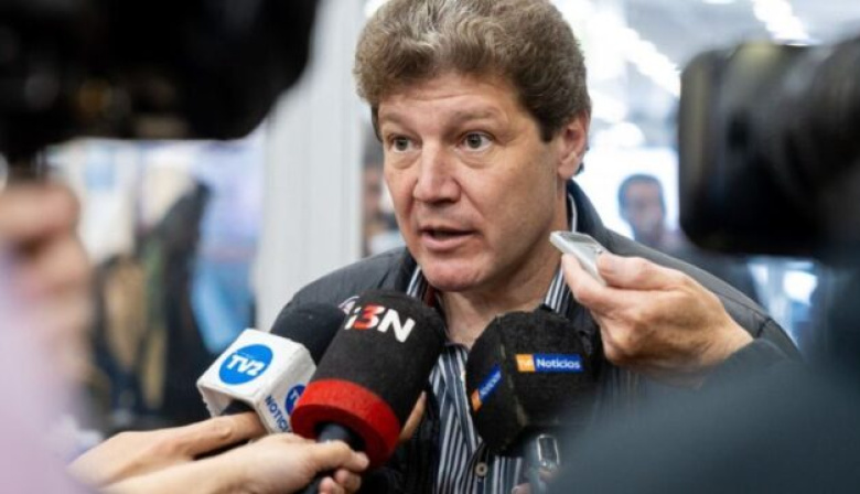 Melella: “O nos transformamos o nos hundimos”