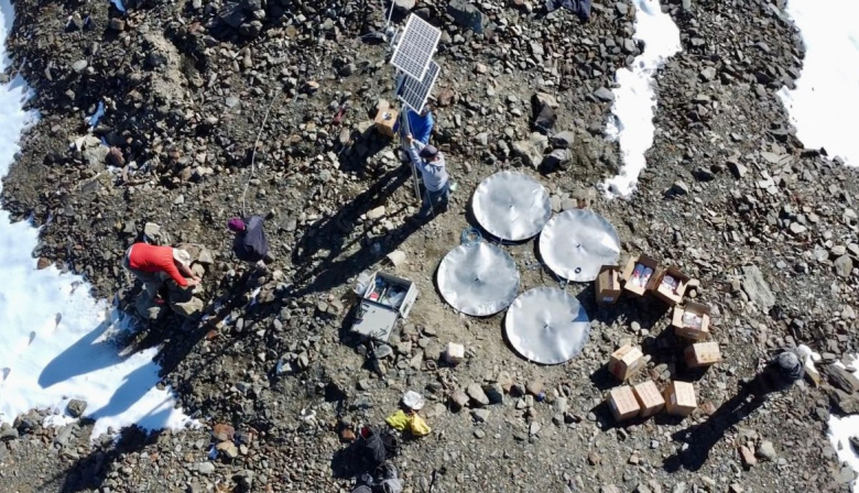 Se instaló una nueva estación en el Glaciar Martial para monitorear el agua y anticipar escenarios