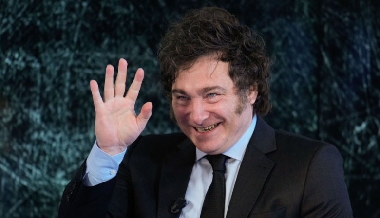 El gobierno evalúa adelantar las presidenciales para mayo de 2027 por la crisis económica