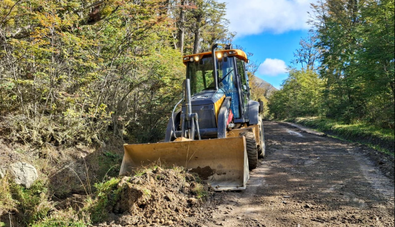 La DPV continúa trabajando en diversos sectores de las Rutas Fueguinas