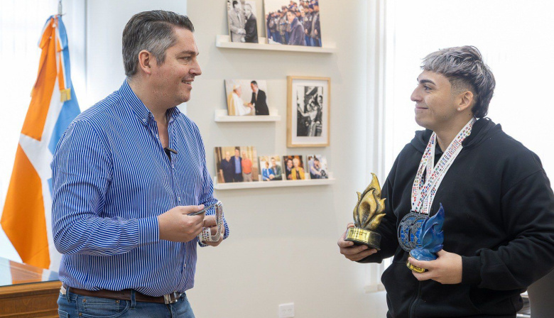 El intendente Martin Perez mantuvo un encuentro con el deportista Thiago Martinez