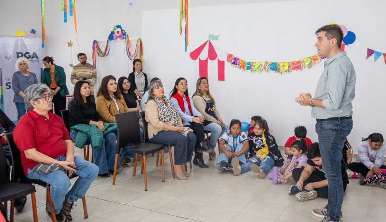 El Municipio y la Fundación DAR-CONIN presentaron programa para el cuidado integral de las infancias
