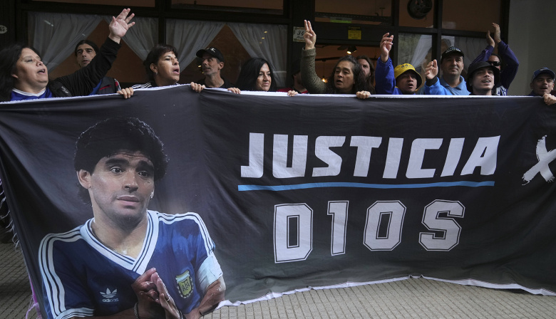 Maradona: comienza el segundo juicio por su muerte tras la nulidad del primer proceso